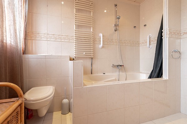 Medium property photo - Parallelweg 16, 4283 GS Giessen